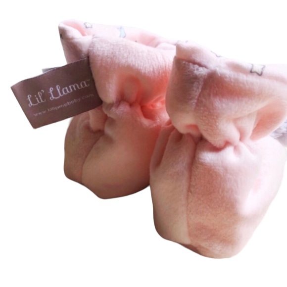 LIL’LLAMA Gift Boxed Pink Rattle Booties - Picture 3 of 12